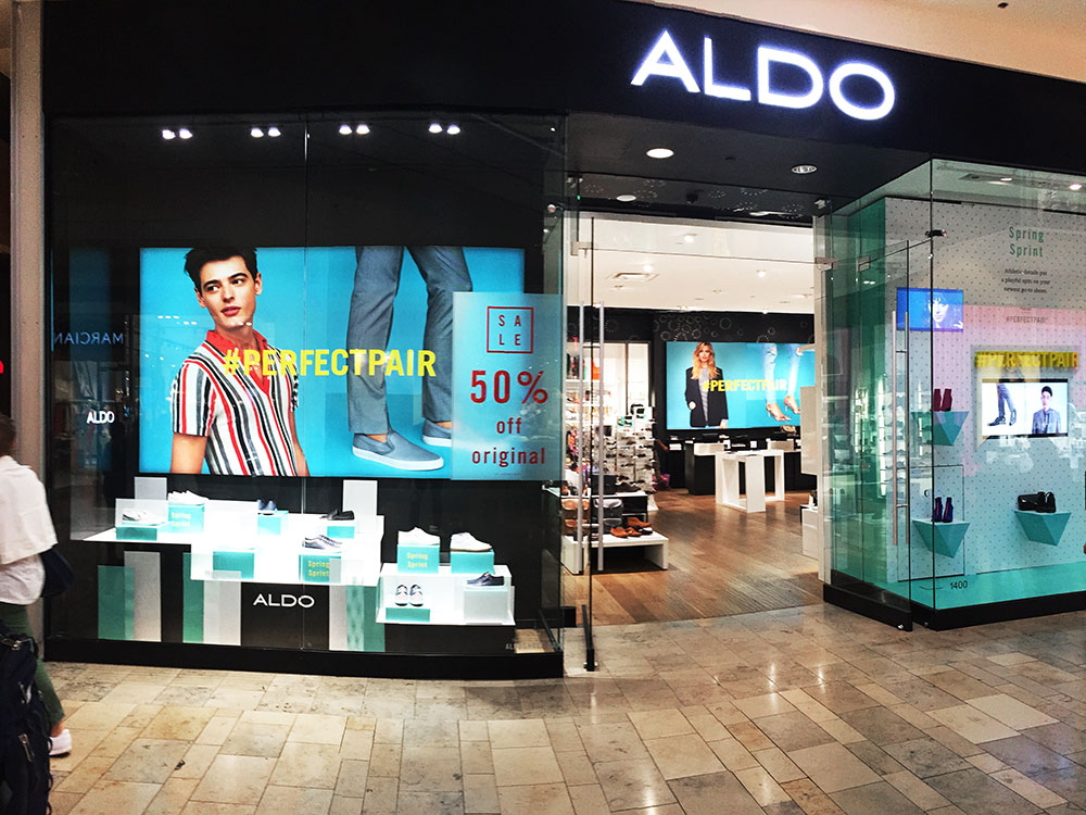 Aldo Retailers Wow with Fabric LED Frames